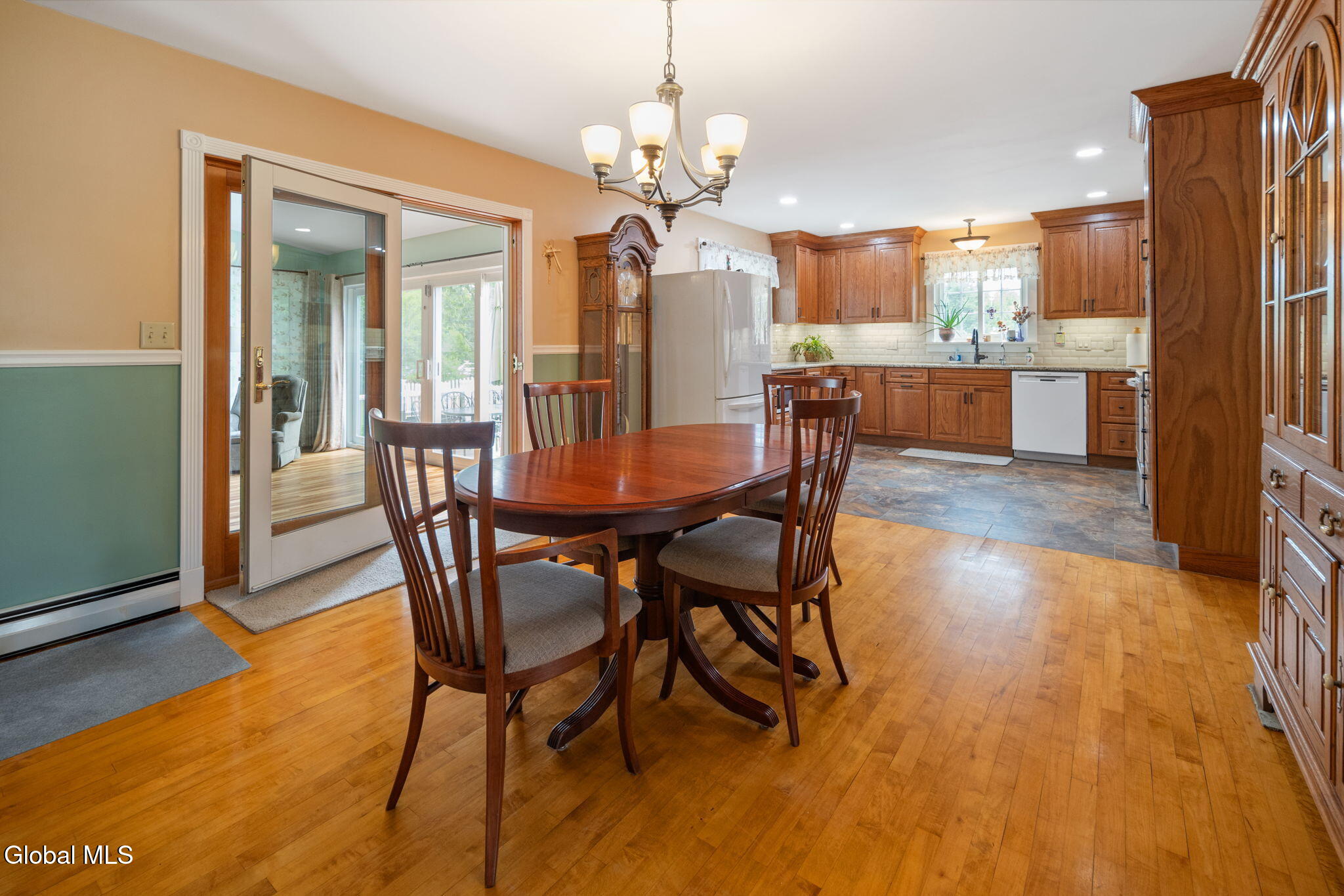 407 Hidley Road Wynantskill NY 12198