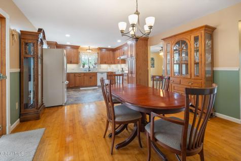 407 Hidley Road Wynantskill NY 12198