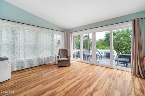 407 Hidley Road Wynantskill NY 12198