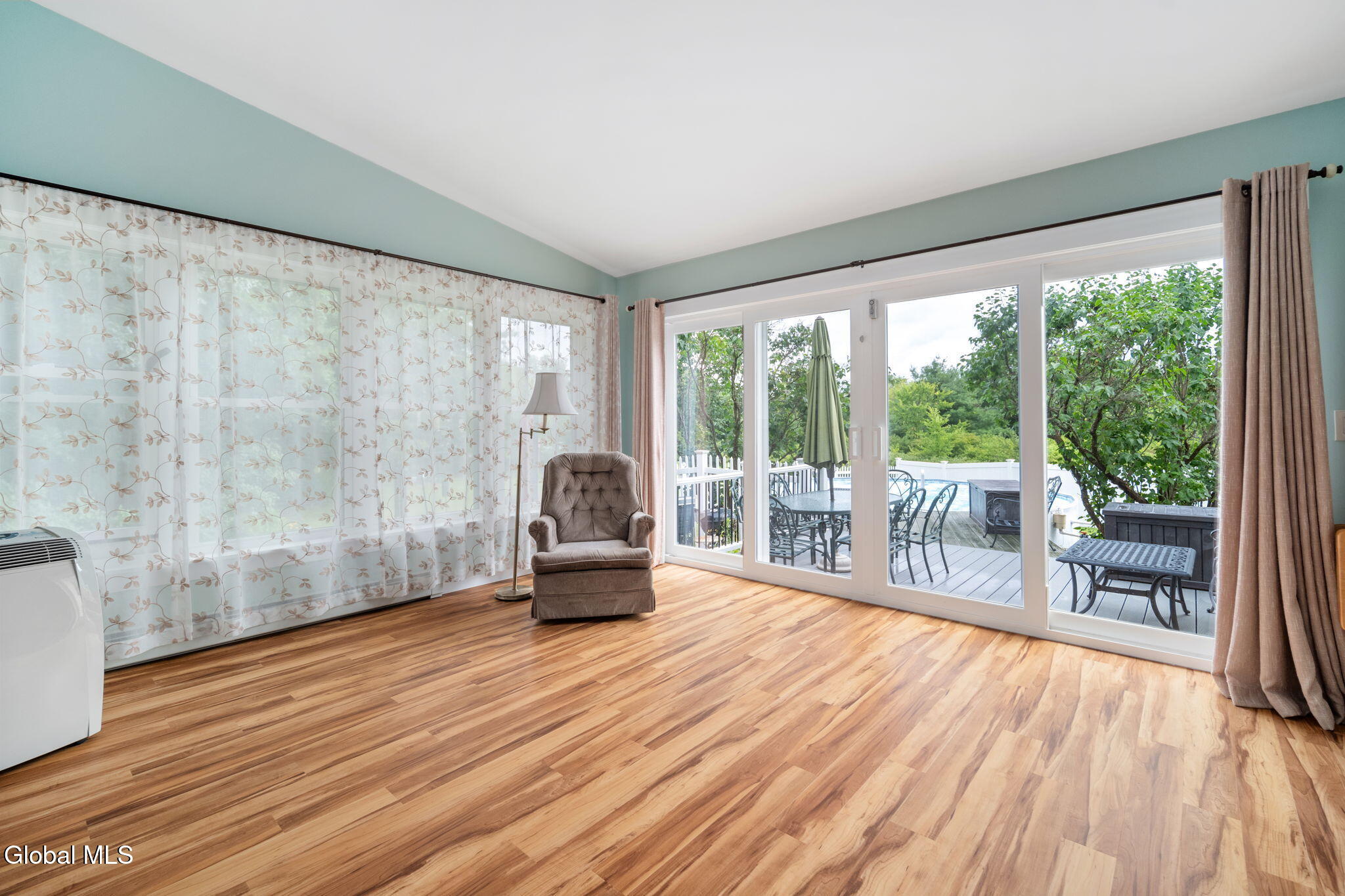 407 Hidley Road Wynantskill NY 12198