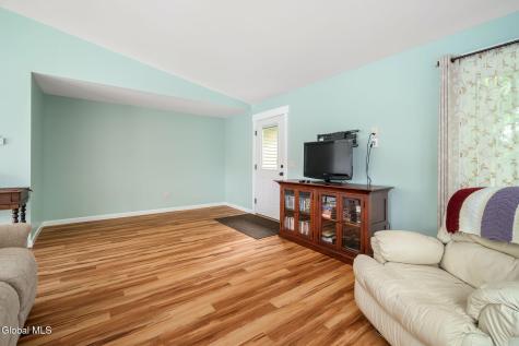 407 Hidley Road Wynantskill NY 12198