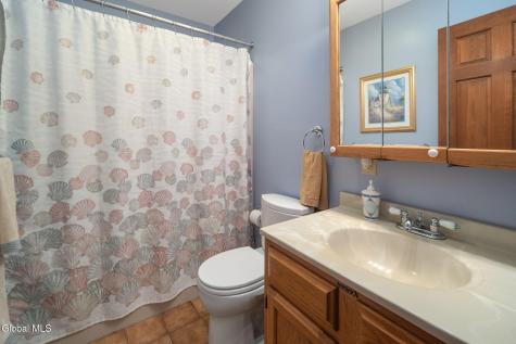 407 Hidley Road Wynantskill NY 12198