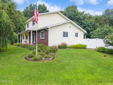 407 Hidley Road Wynantskill NY 12198