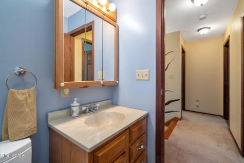 407 Hidley Road Wynantskill NY 12198
