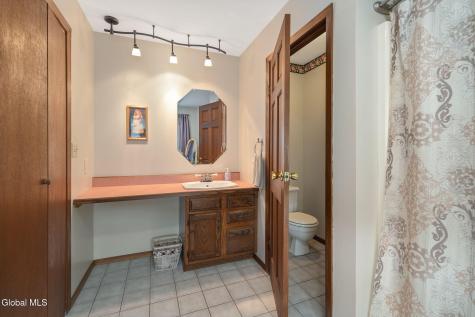 407 Hidley Road Wynantskill NY 12198