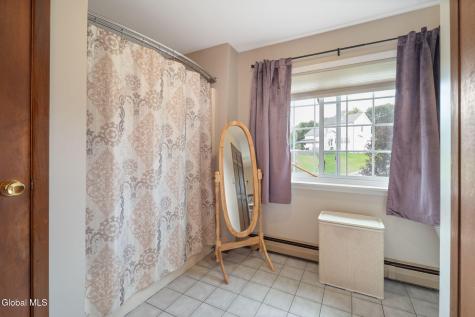 407 Hidley Road Wynantskill NY 12198