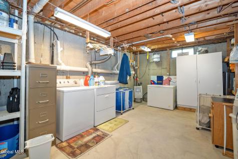 407 Hidley Road Wynantskill NY 12198