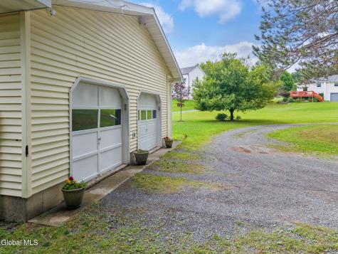 407 Hidley Road Wynantskill NY 12198