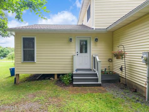 407 Hidley Road Wynantskill NY 12198