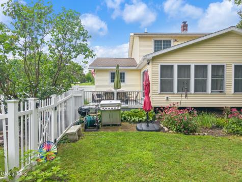 407 Hidley Road Wynantskill NY 12198