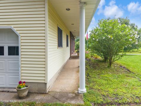 407 Hidley Road Wynantskill NY 12198