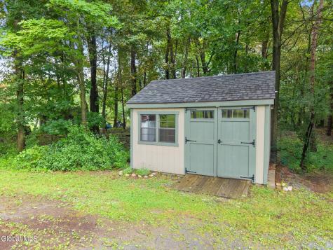 407 Hidley Road Wynantskill NY 12198