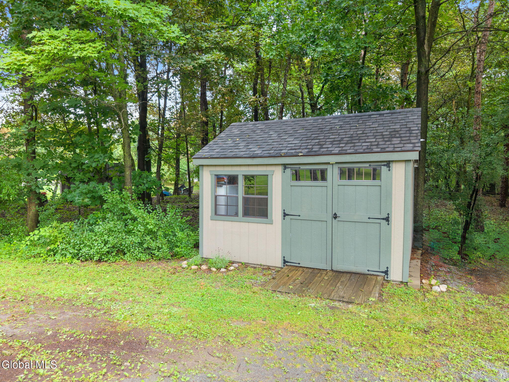 407 Hidley Road Wynantskill NY 12198