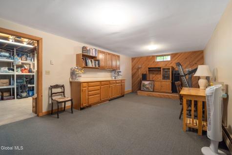 407 Hidley Road Wynantskill NY 12198