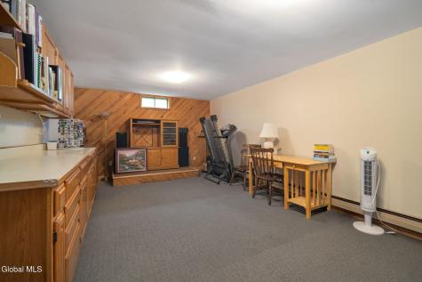 407 Hidley Road Wynantskill NY 12198