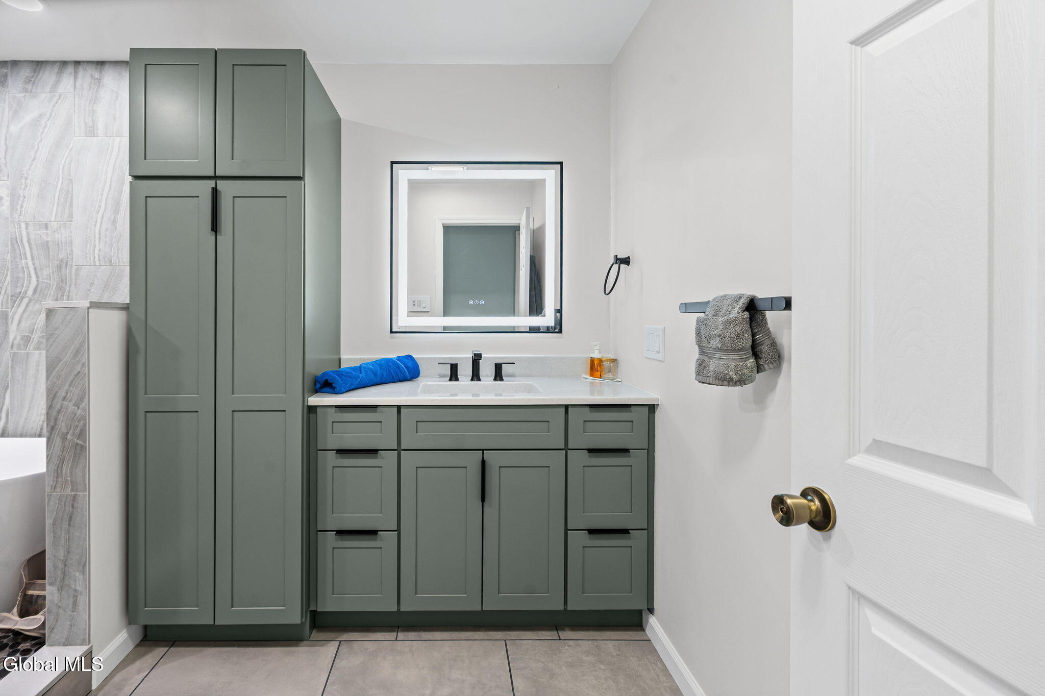 579 S Kelley Road Schenectady NY 12306
