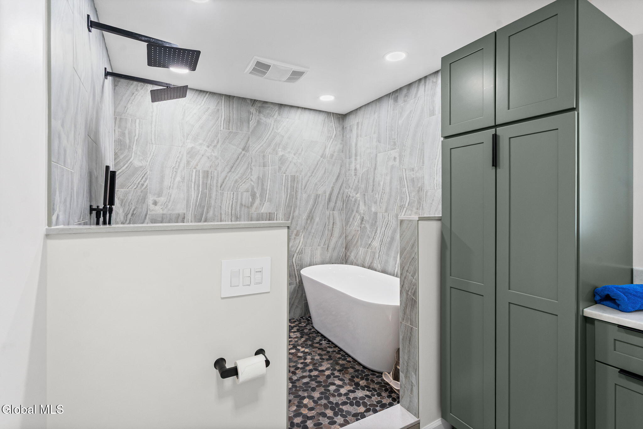 579 S Kelley Road Schenectady NY 12306