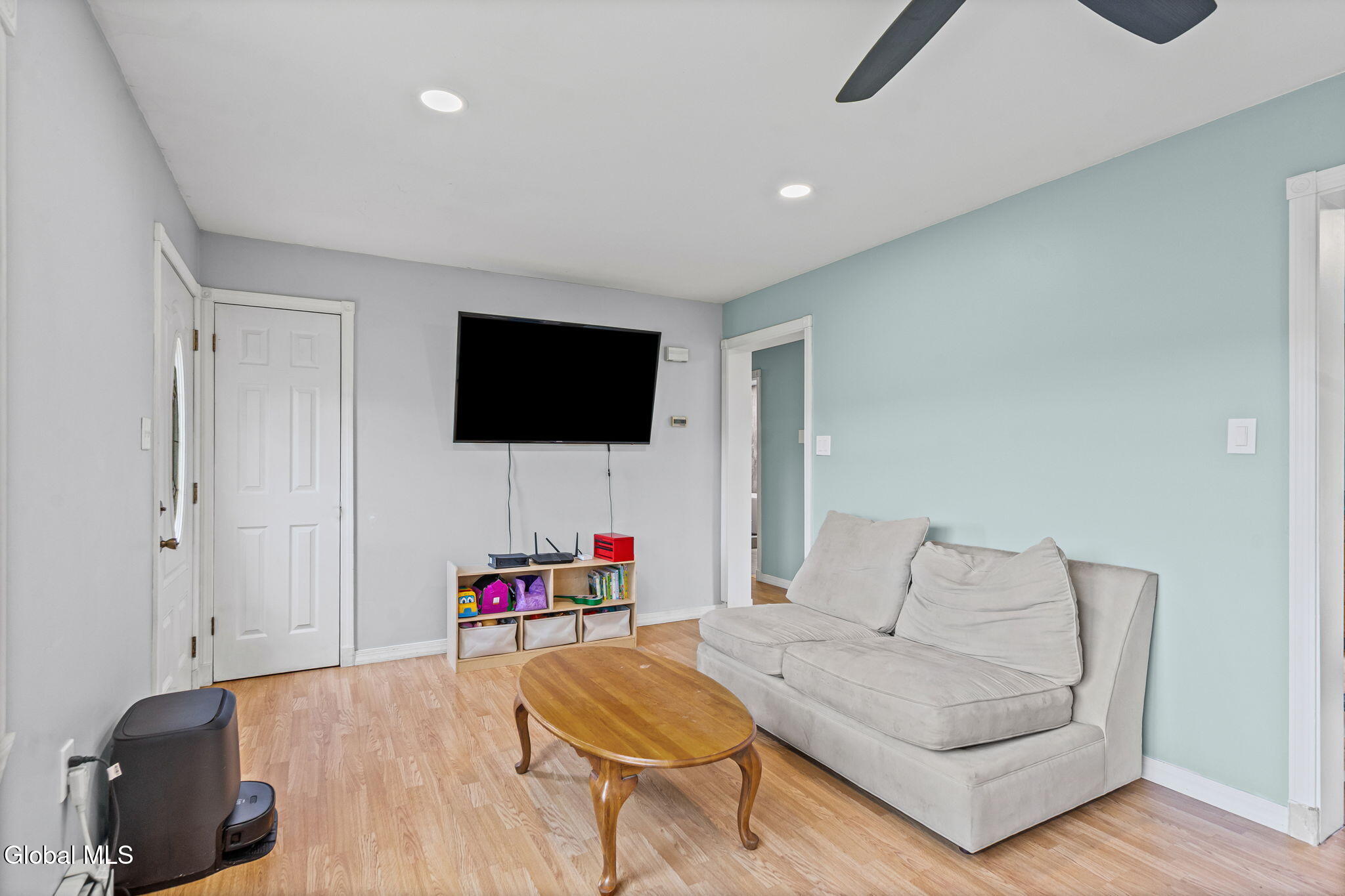 579 S Kelley Road Schenectady NY 12306