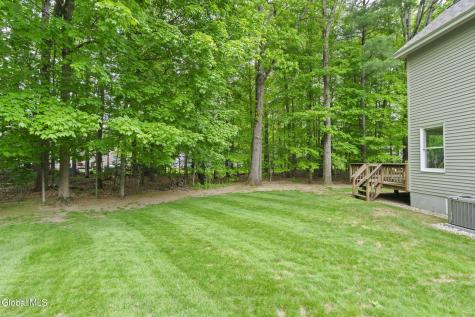 6 Ashley Place Saratoga Springs NY 12866