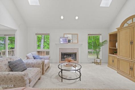 6 Ashley Place Saratoga Springs NY 12866
