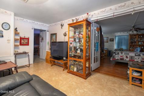 6071 State Route 10 Cobleskill NY 12043