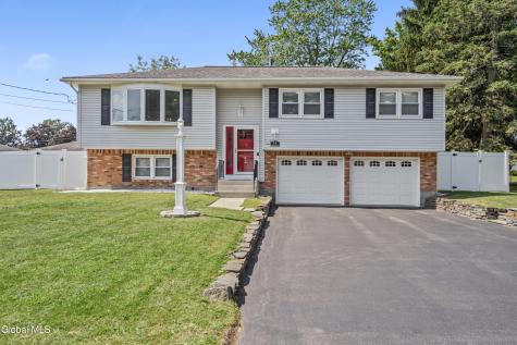 11 Driftwood Drive Albany NY 12205