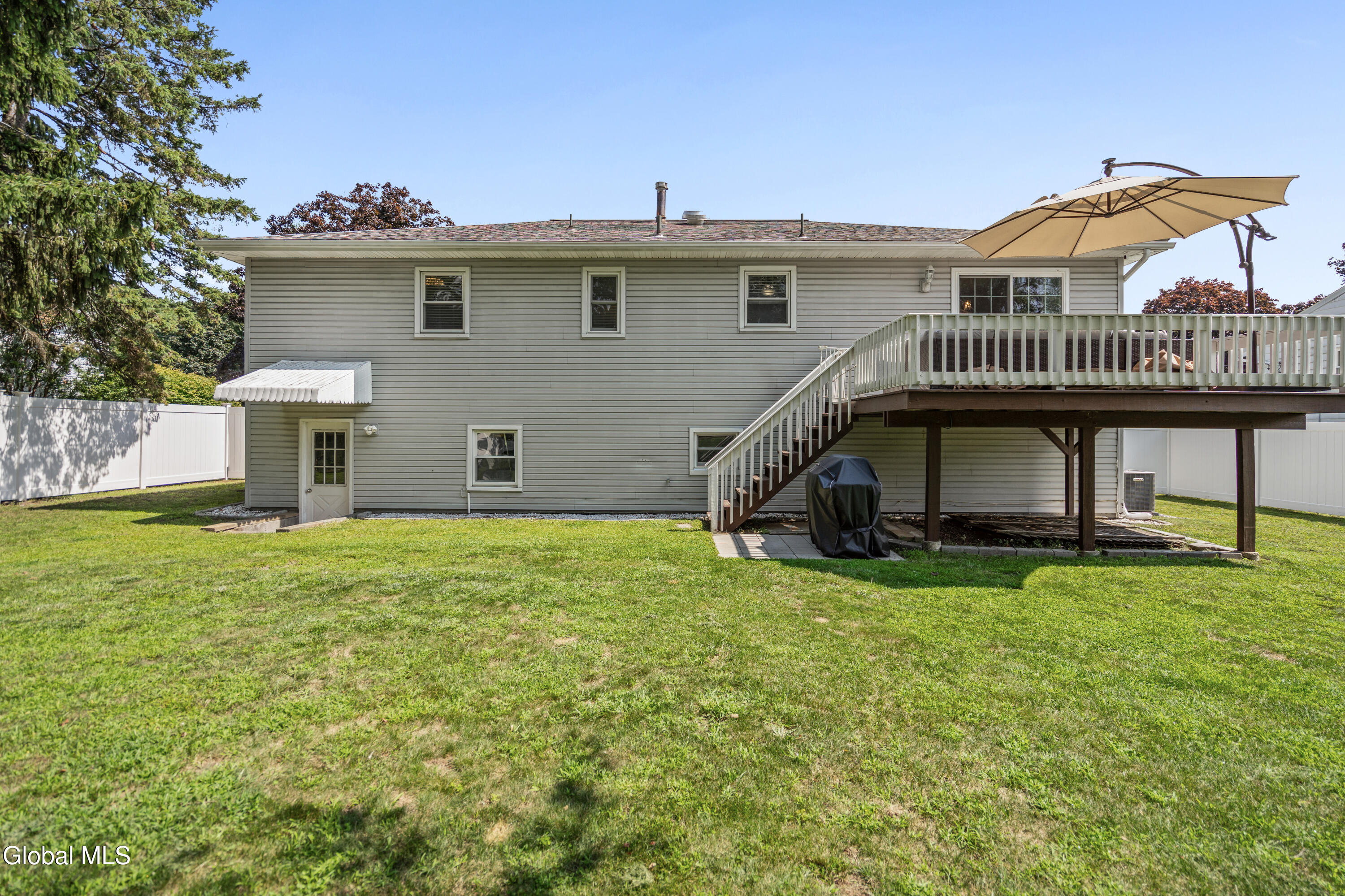 11 Driftwood Drive Albany NY 12205