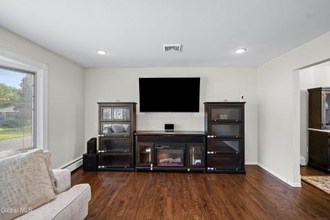 11 Driftwood Drive Albany NY 12205