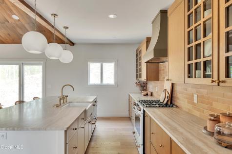 17 Woodland Hill Road Wynantskill NY 12198
