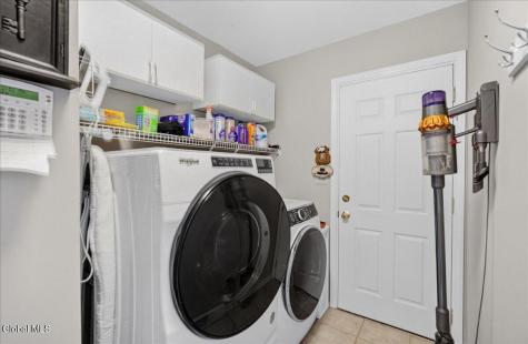 13 Bergen Woods Drive Colonie NY 12047
