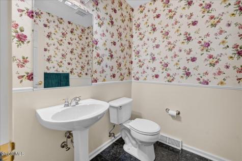 13 Bergen Woods Drive Colonie NY 12047