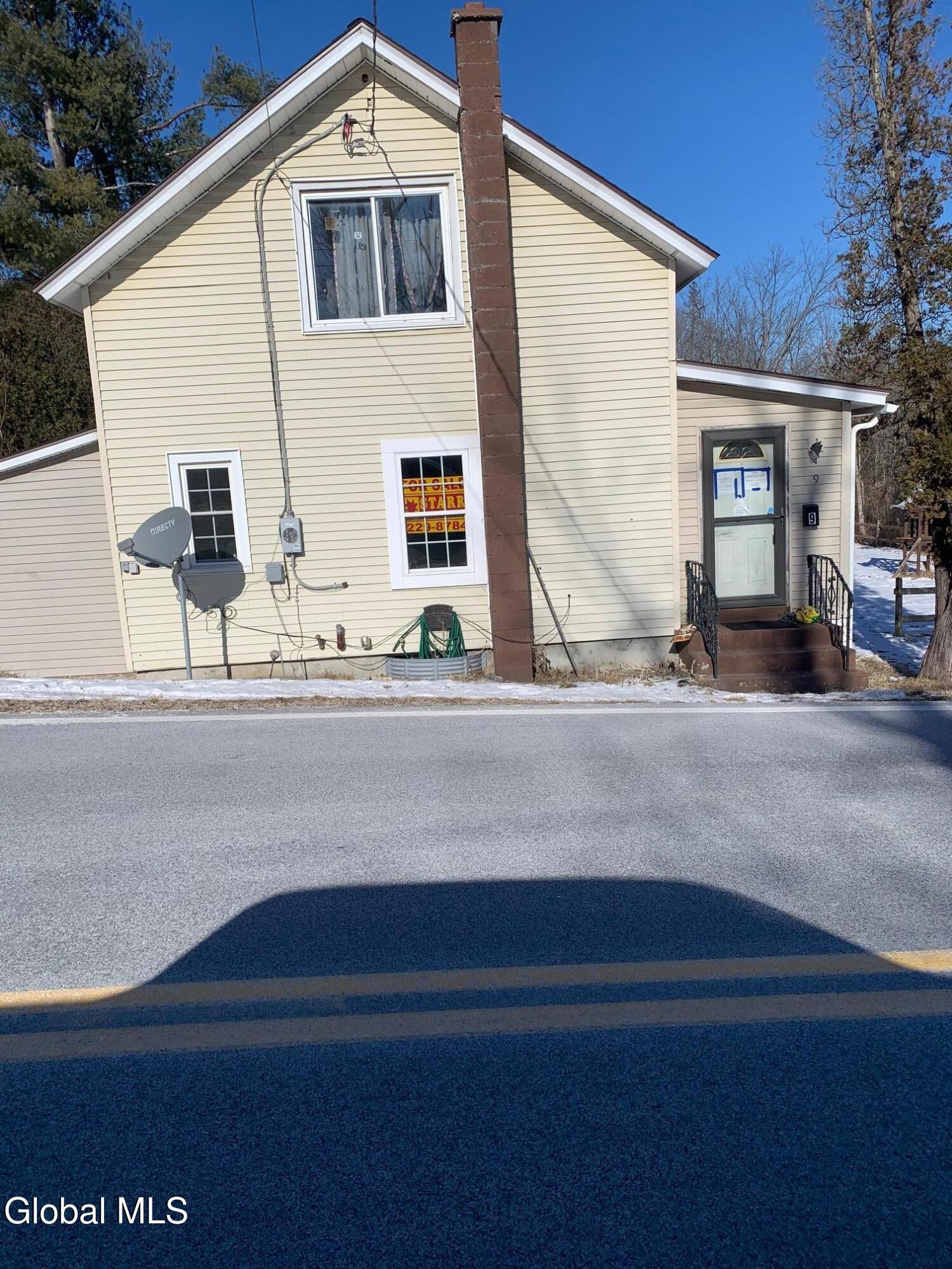 9 Lower Newtown Road Waterford NY 12188