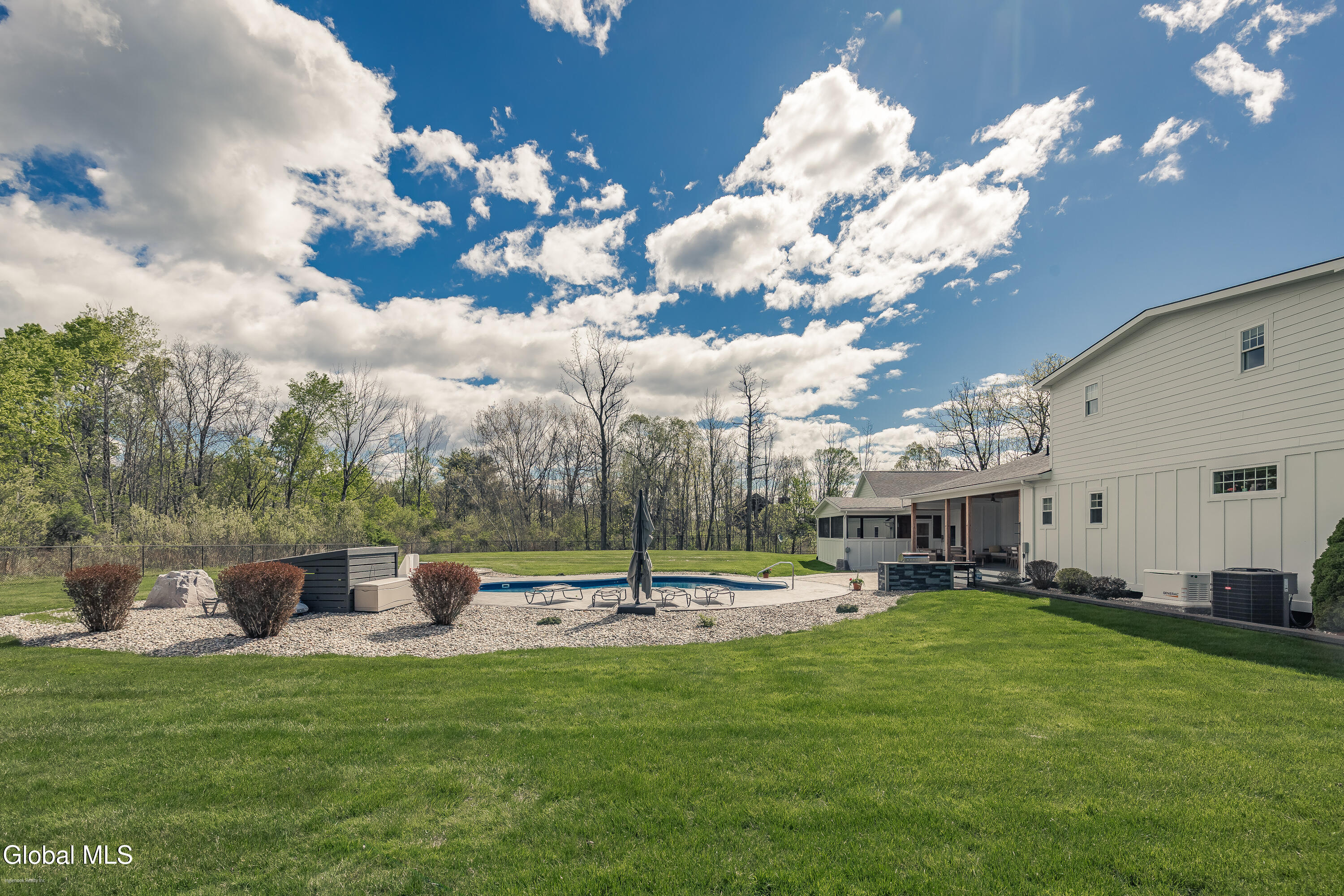 917 Mcdonald Drive Amsterdam NY 12070
