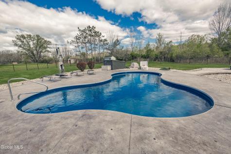 917 Mcdonald Drive Amsterdam NY 12070