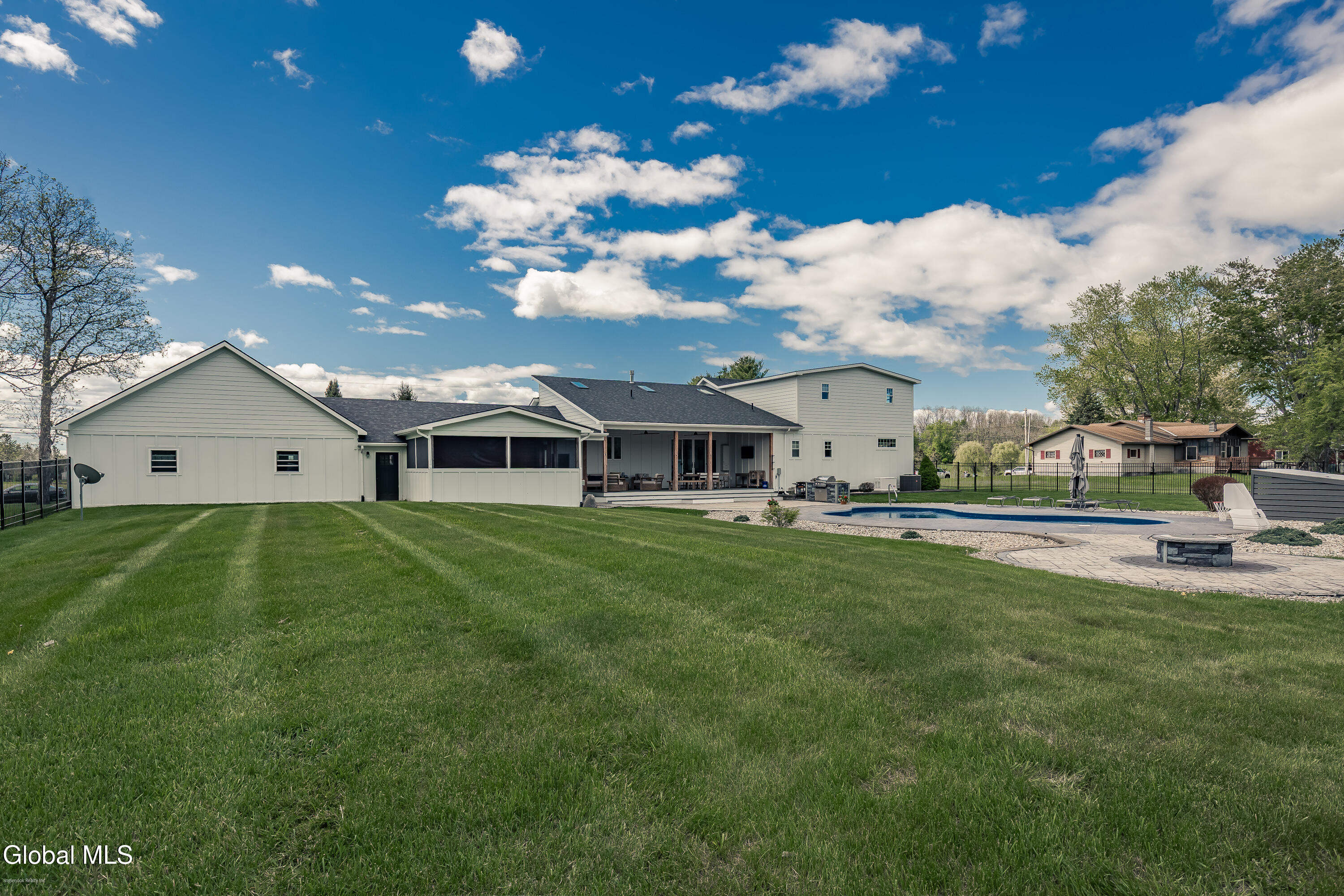 917 Mcdonald Drive Amsterdam NY 12070