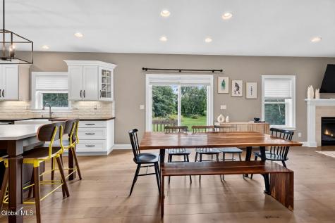 6 Wyatts Circle Rensselaer NY 12144
