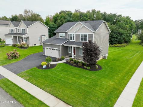 6 Wyatts Circle Rensselaer NY 12144
