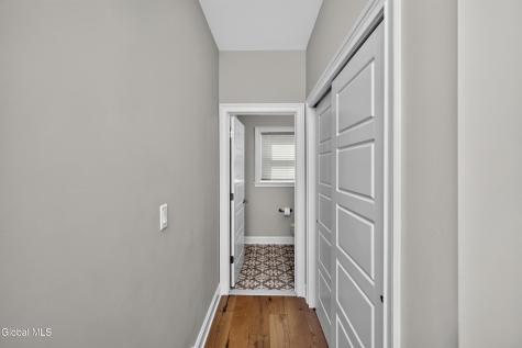 6 Wyatts Circle Rensselaer NY 12144