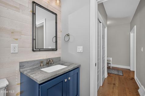 6 Wyatts Circle Rensselaer NY 12144