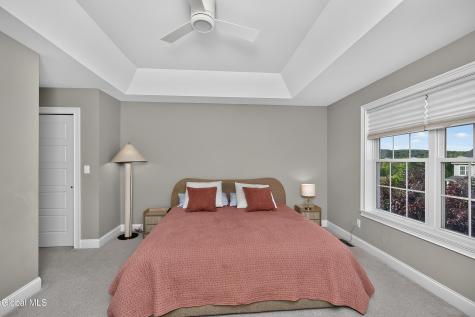 6 Wyatts Circle Rensselaer NY 12144