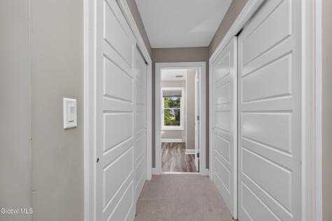 6 Wyatts Circle Rensselaer NY 12144