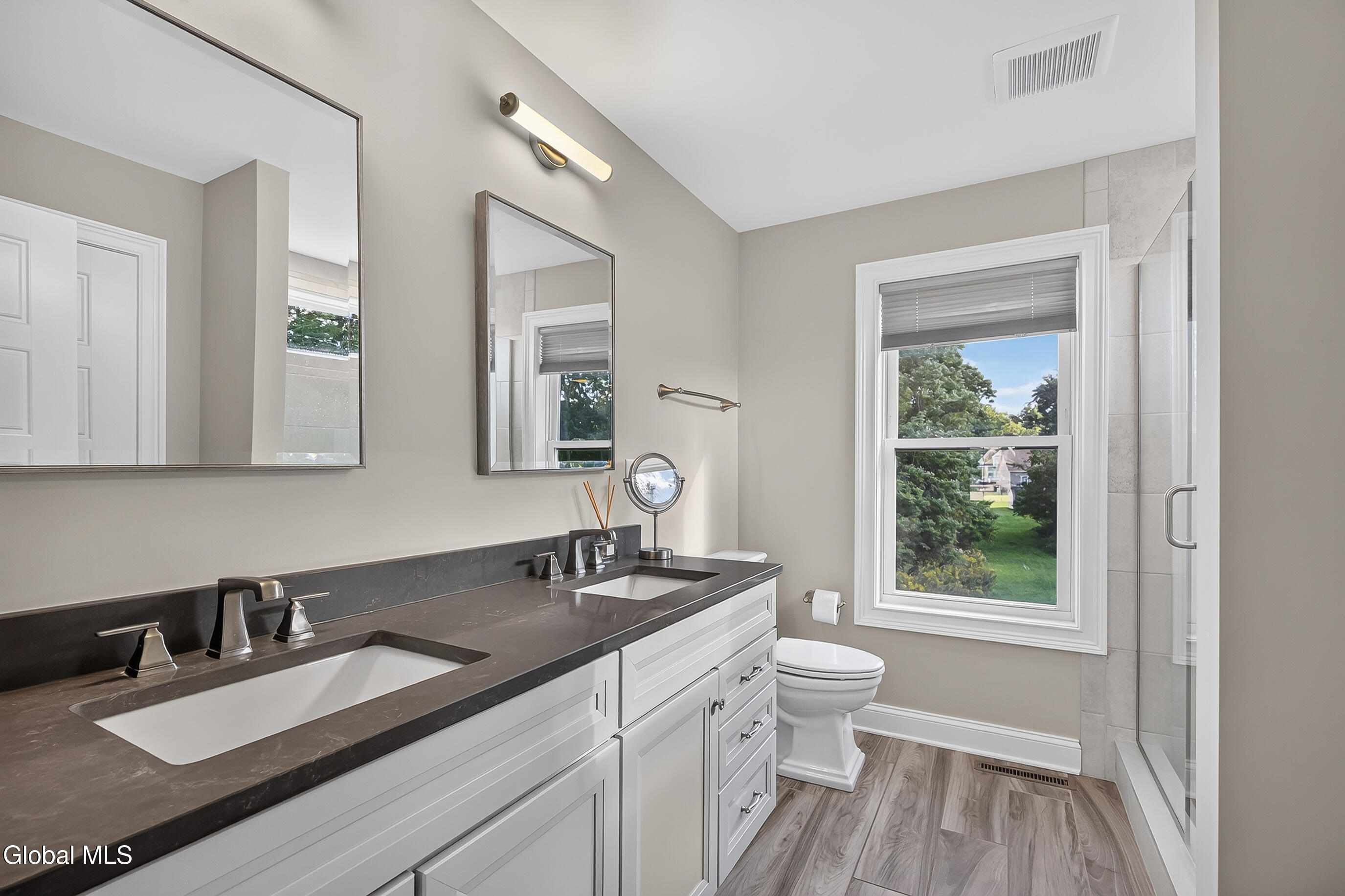 6 Wyatts Circle Rensselaer NY 12144