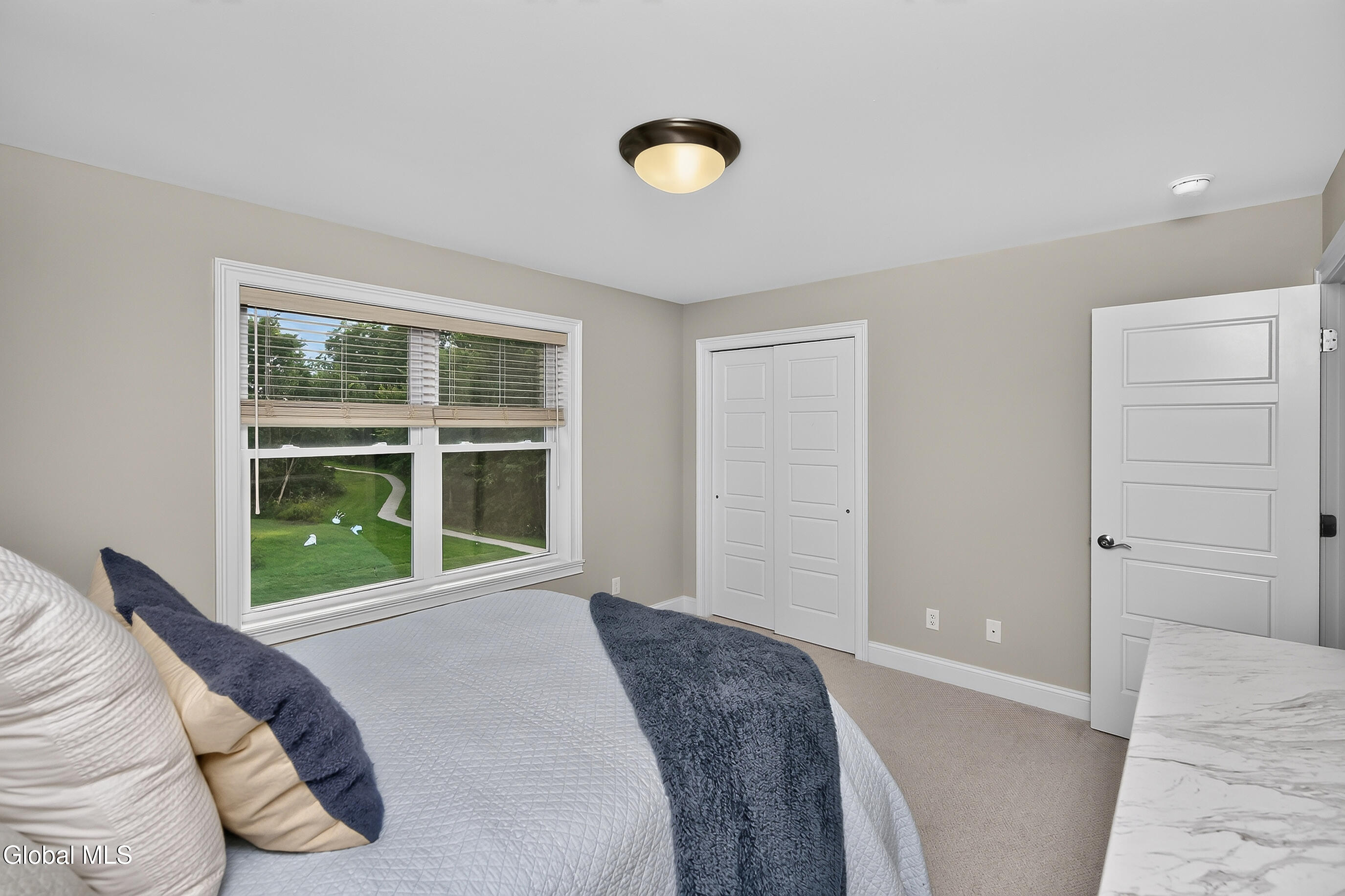 6 Wyatts Circle Rensselaer NY 12144