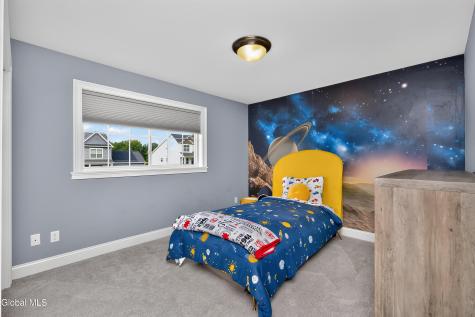 6 Wyatts Circle Rensselaer NY 12144