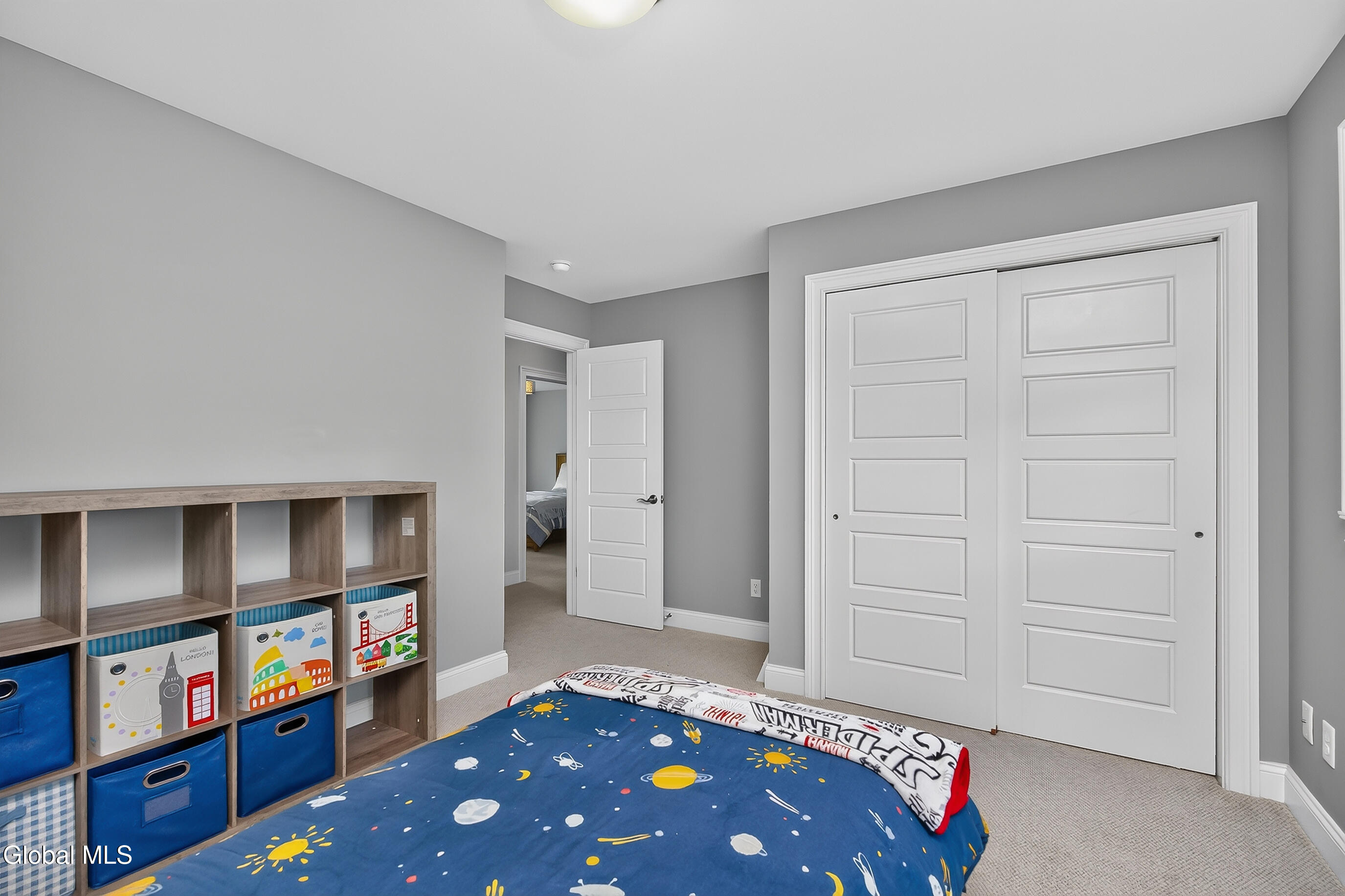 6 Wyatts Circle Rensselaer NY 12144