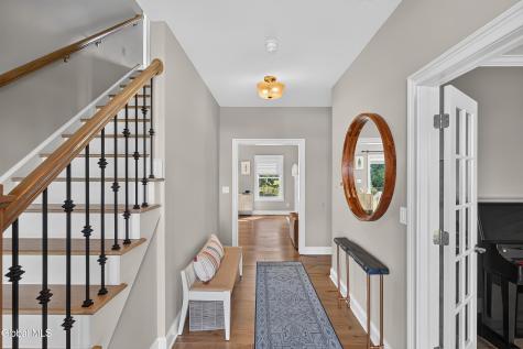 6 Wyatts Circle Rensselaer NY 12144