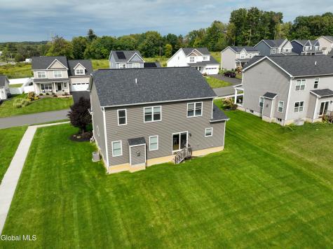 6 Wyatts Circle Rensselaer NY 12144