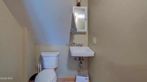 108 Pedrick Road Gloversville NY 12078