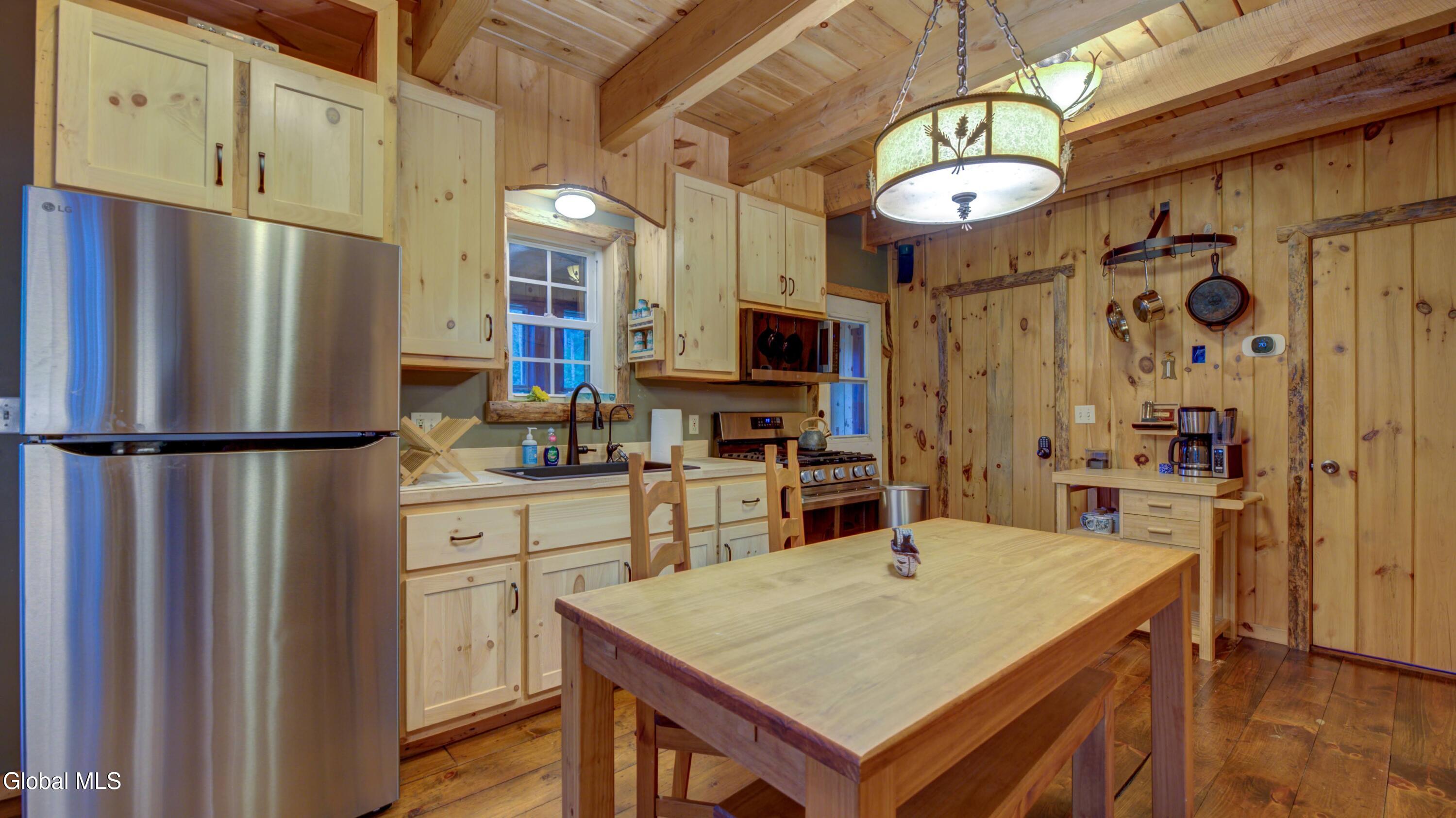 108 Pedrick Road Gloversville NY 12078