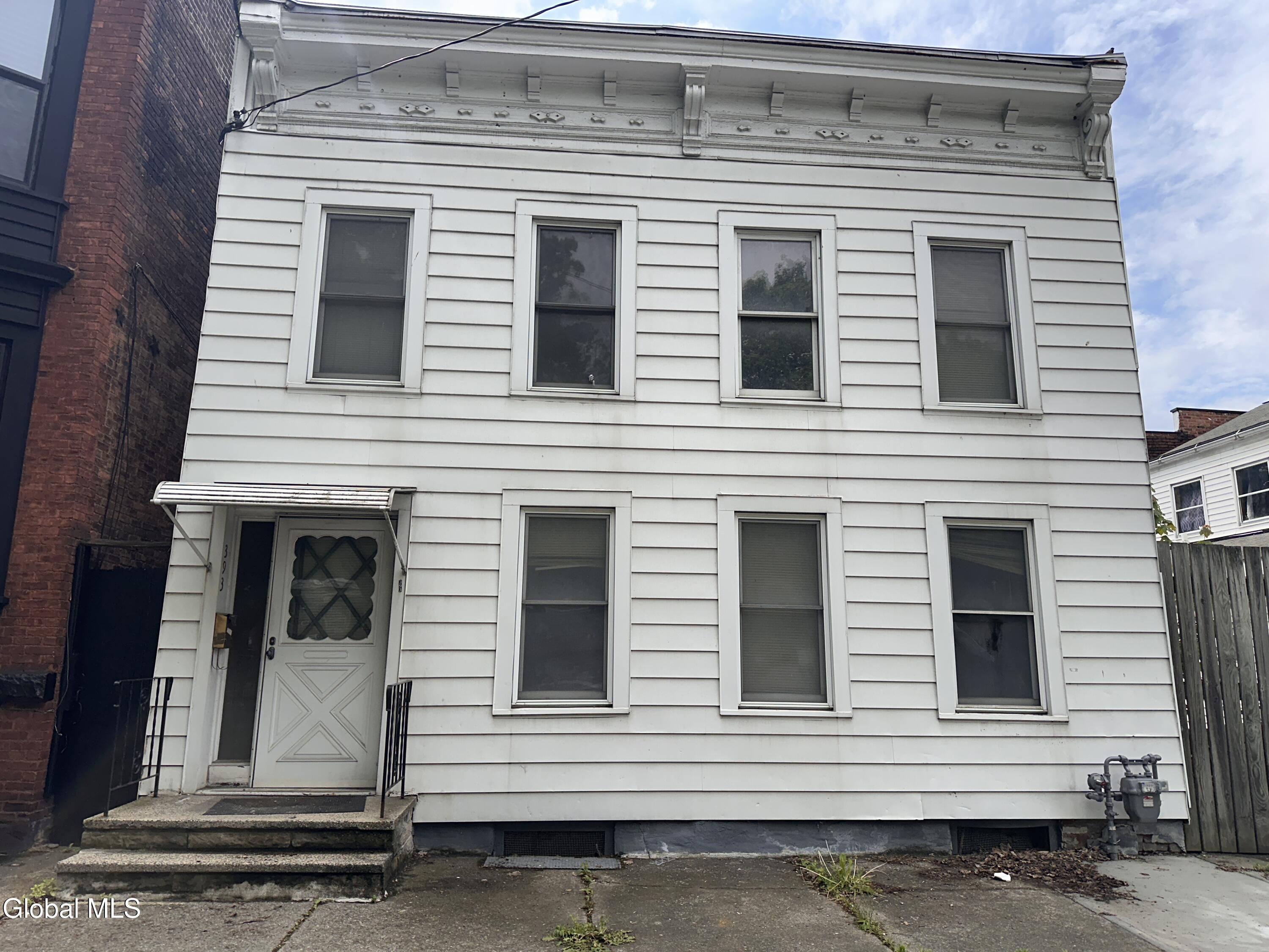 393 3rd Street Troy NY 12180
